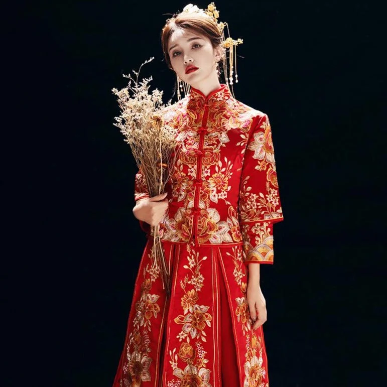 Floral Embroidery Pleated Skirt Traditional Chinese Wedding Suit with Tassels cashmere skirt soft