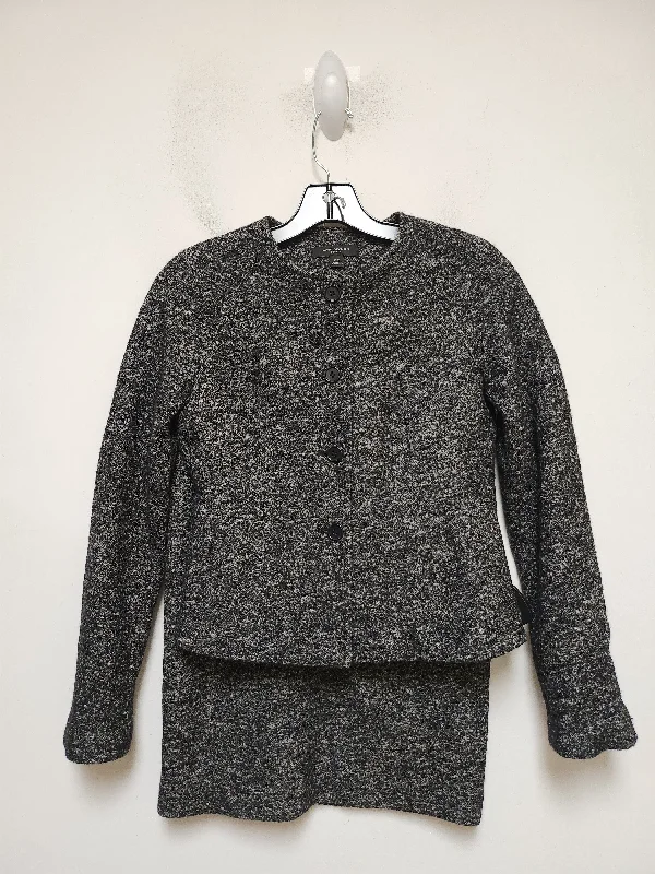Skirt Suit 2pc By Ann Taylor In Black & White, Size: Petite   Xs velvet skirt plush