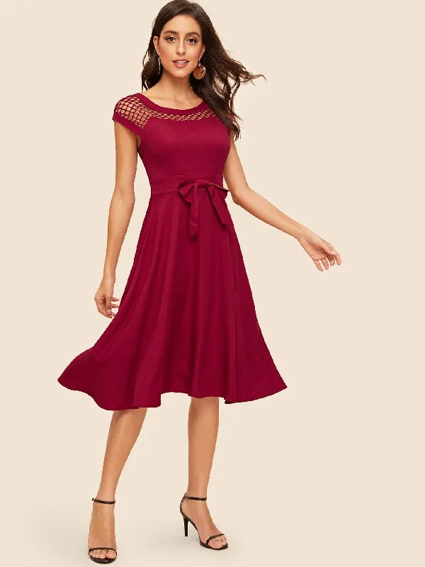 70s Bow Front Cutout Yoke Dress