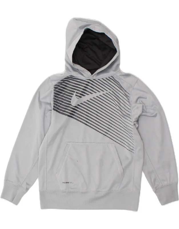 NIKE Boys Therma-Fit Graphic Hoodie Jumper 10-11 Years Medium Grey Hoodie with Monochrome Minimalist Simple NIKE Boys Therma-Fit Graphic Hoodie Jumper 10-11 Years Medium Grey Hoodie with Monochrome Minimalist Simple