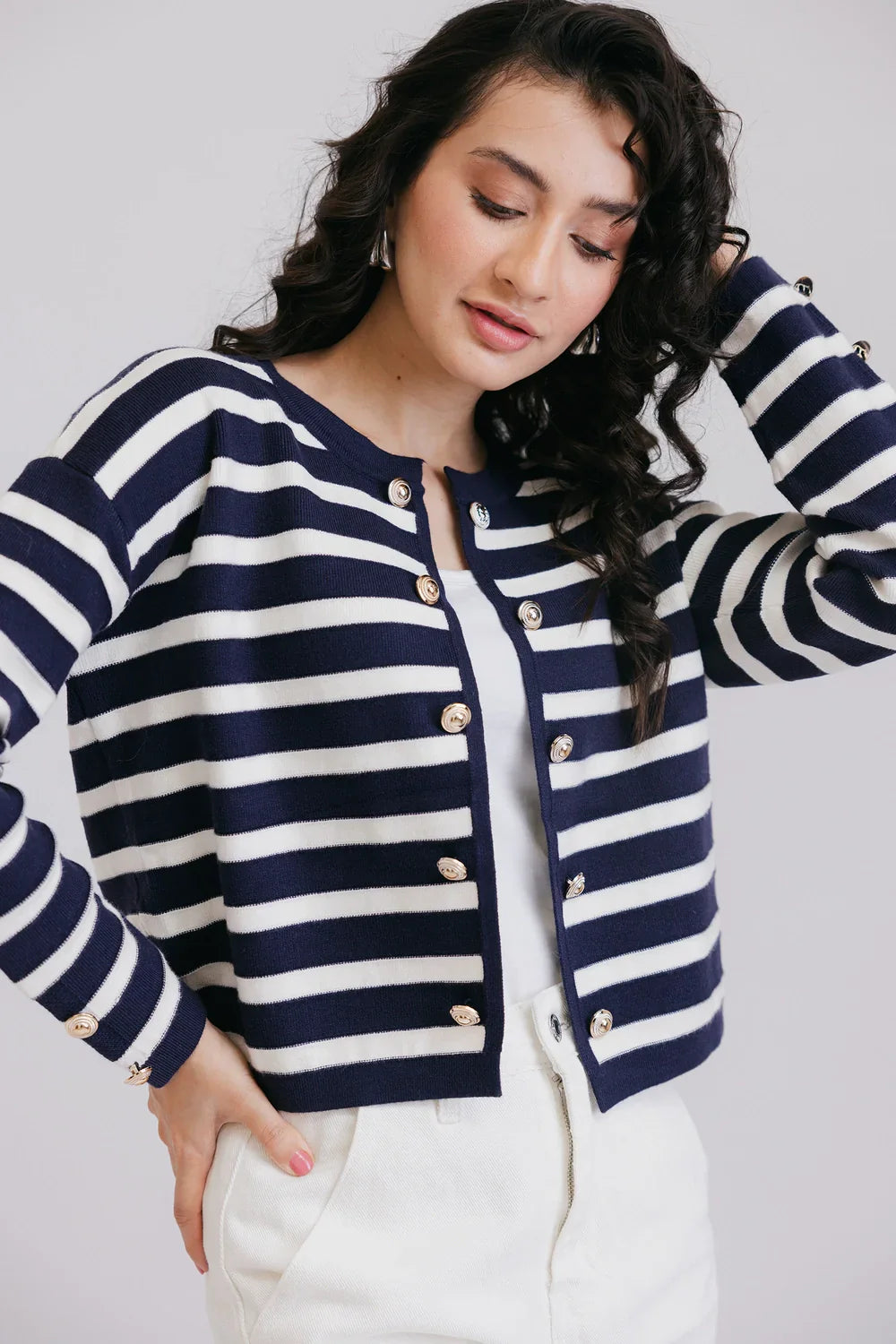 Full Sleeves Round Neck Cardigan Sweater Solid Print Embellished